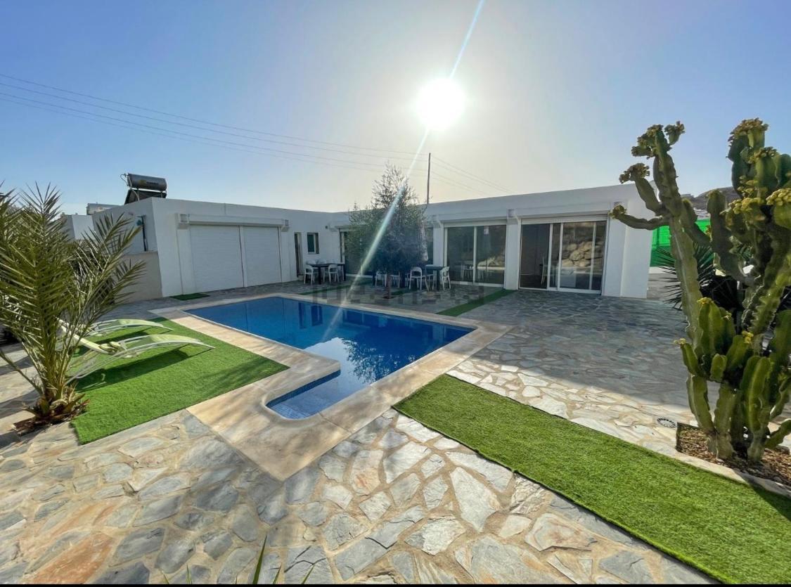 Private Pool In Villa Near The Beach Torre de Benagalbon Kültér fotó